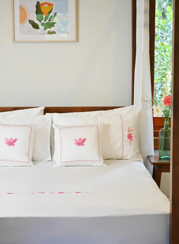 HOTELS/RESORTS