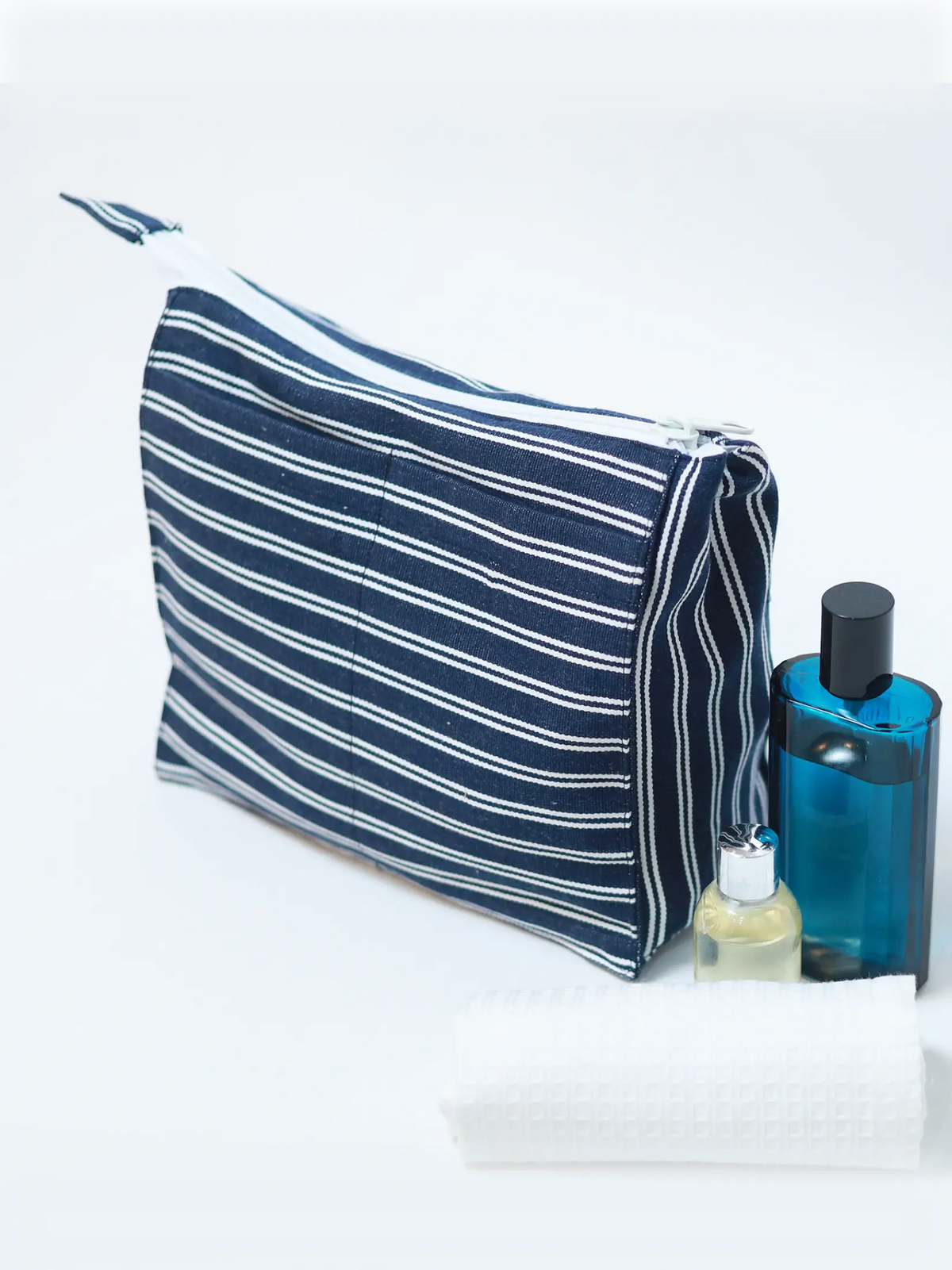 toiletry bag in blue