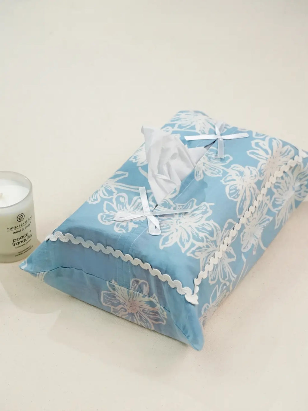 Blue Garden Blooms Tissue Box Cover