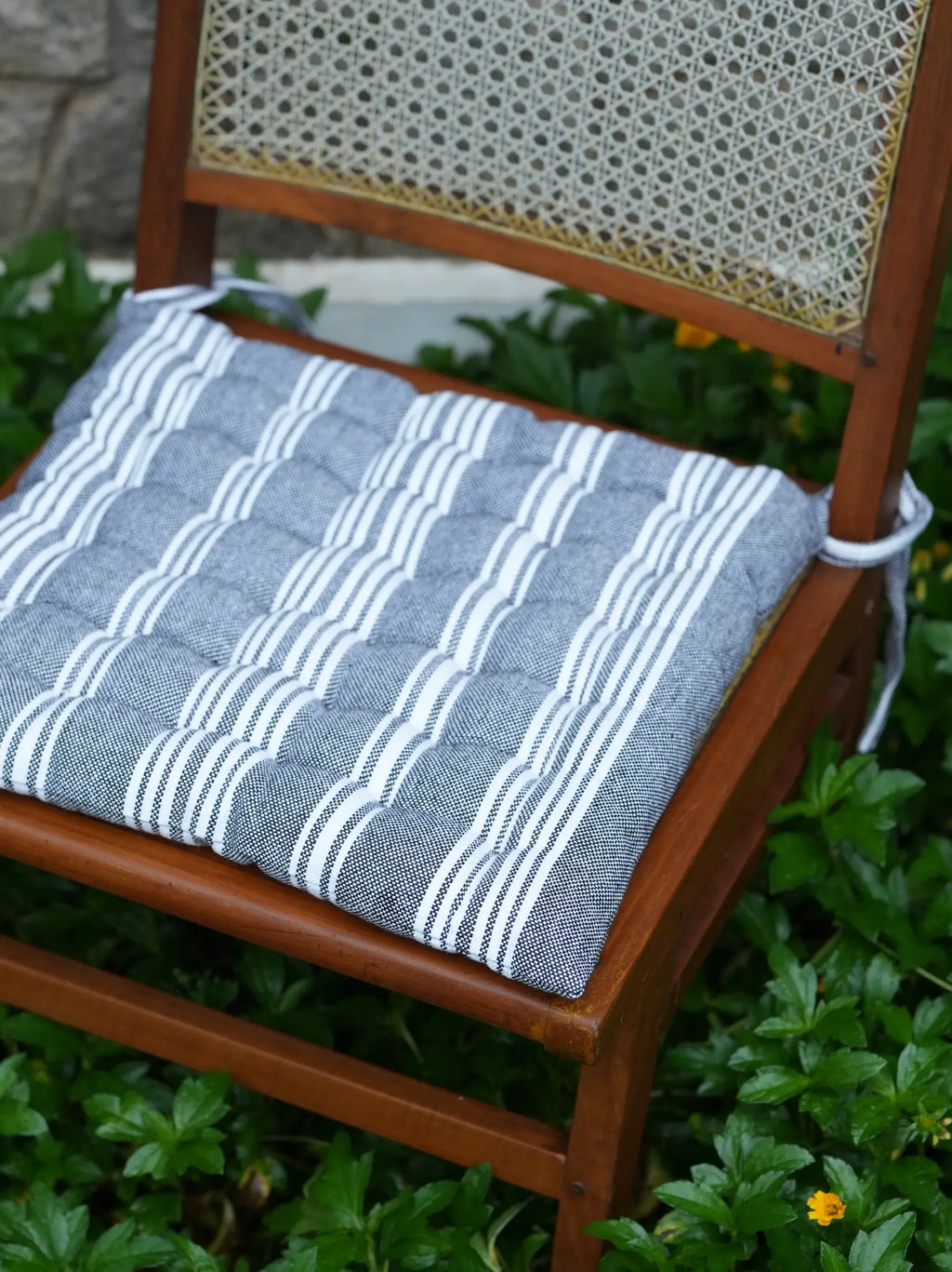Carbon Stripe Grey Cotton Seat Pad – alternate view