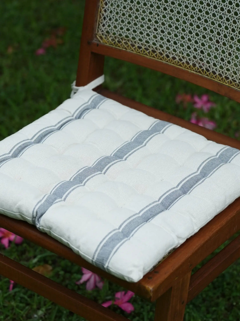 Charcoal Stripe Grey Cotton Seat Pad – alternate view