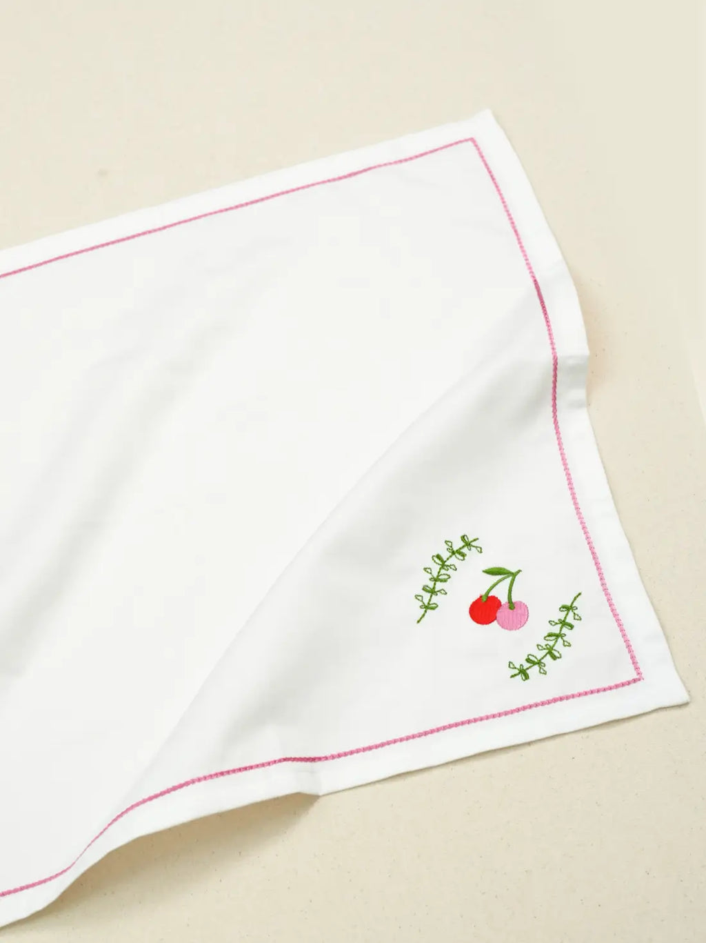 Crimson Cherry Table Napkins Set of 4 – alternate view