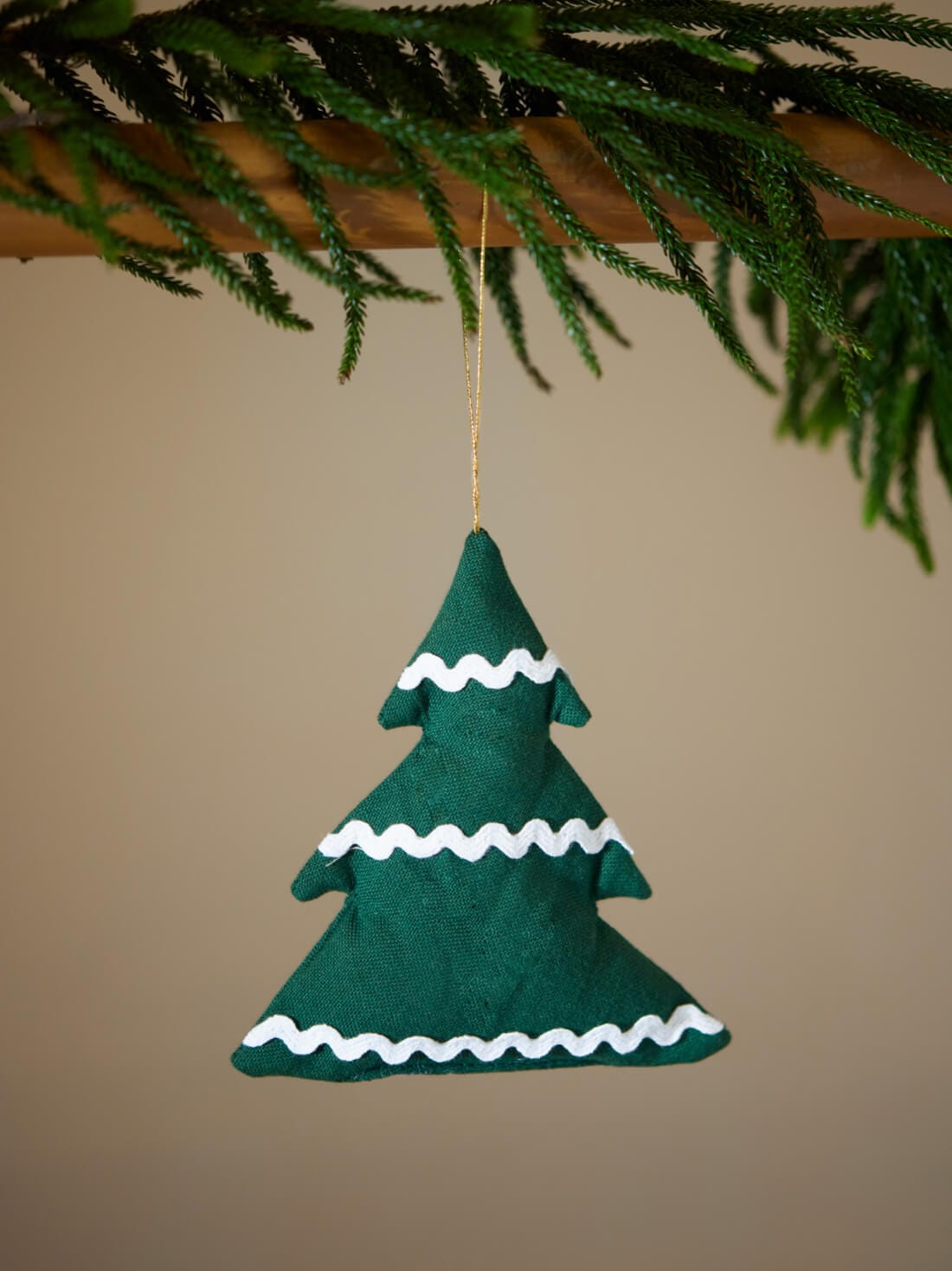 Eco-Friendly Christmas Decorations – alternate view