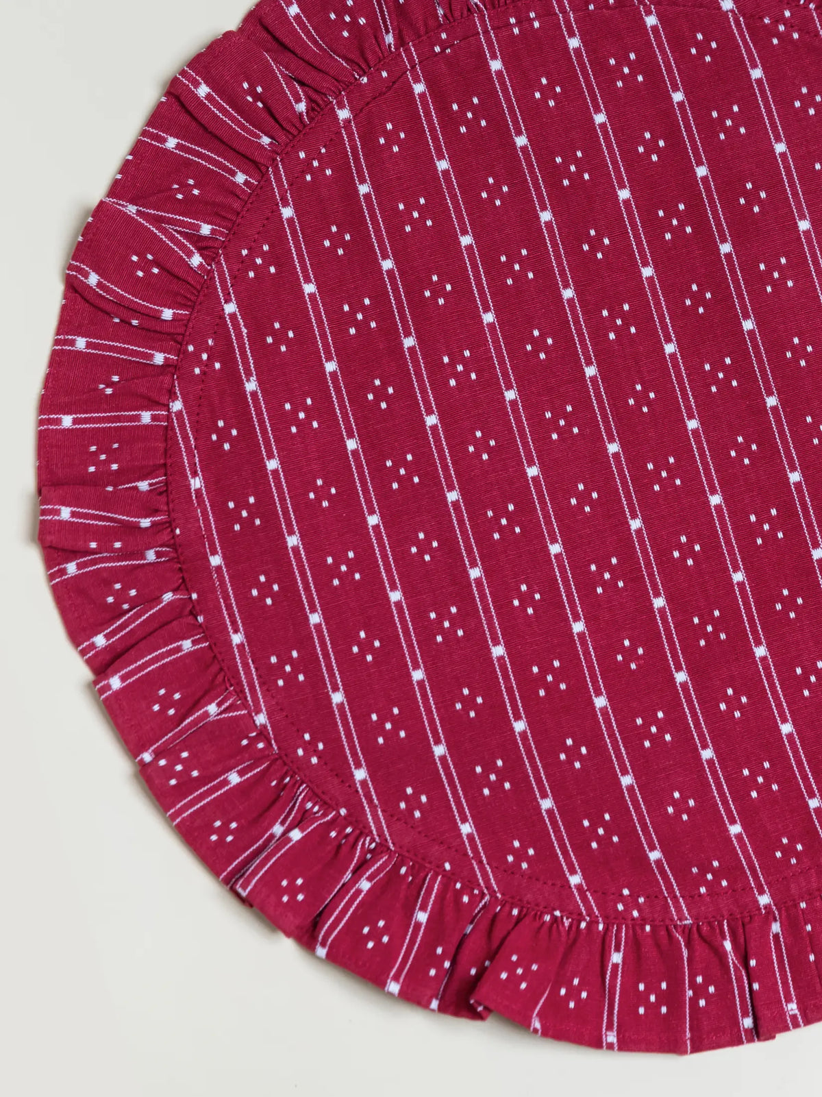 Hearthside Burgundy Ruffles Table Mat – alternate view