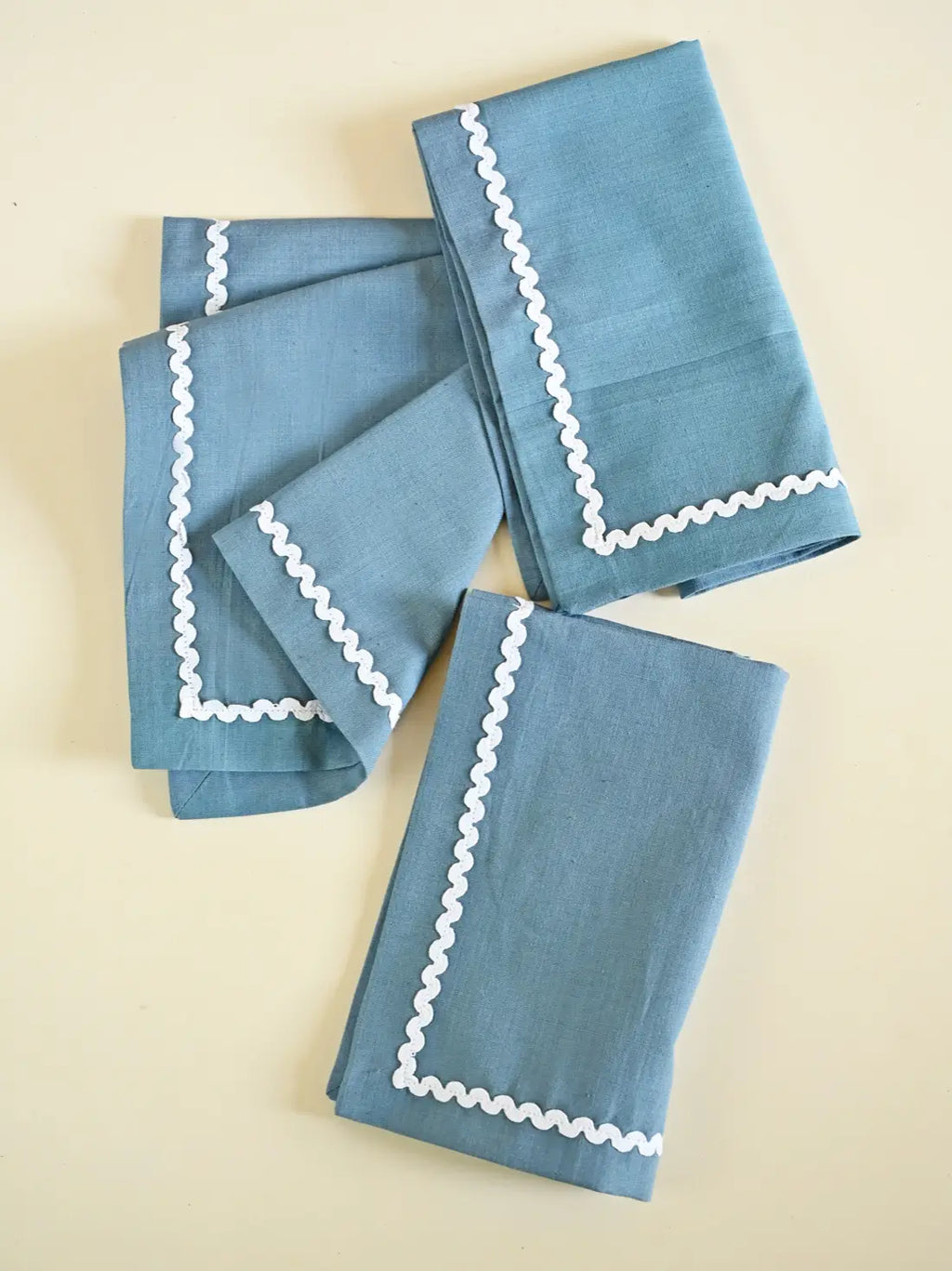 Hydrangea Blue Table Napkins - Set of 4 – alternate view