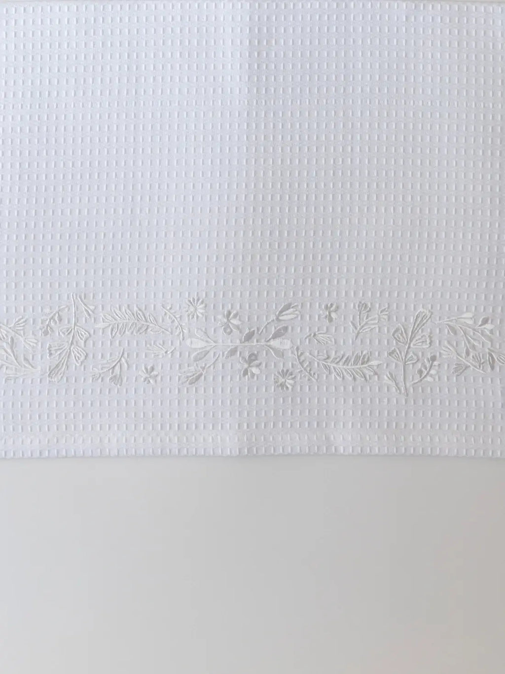 Jasmine White Cotton Waffle Towel Set of 2 – Bath & Hand Towel – alternate view