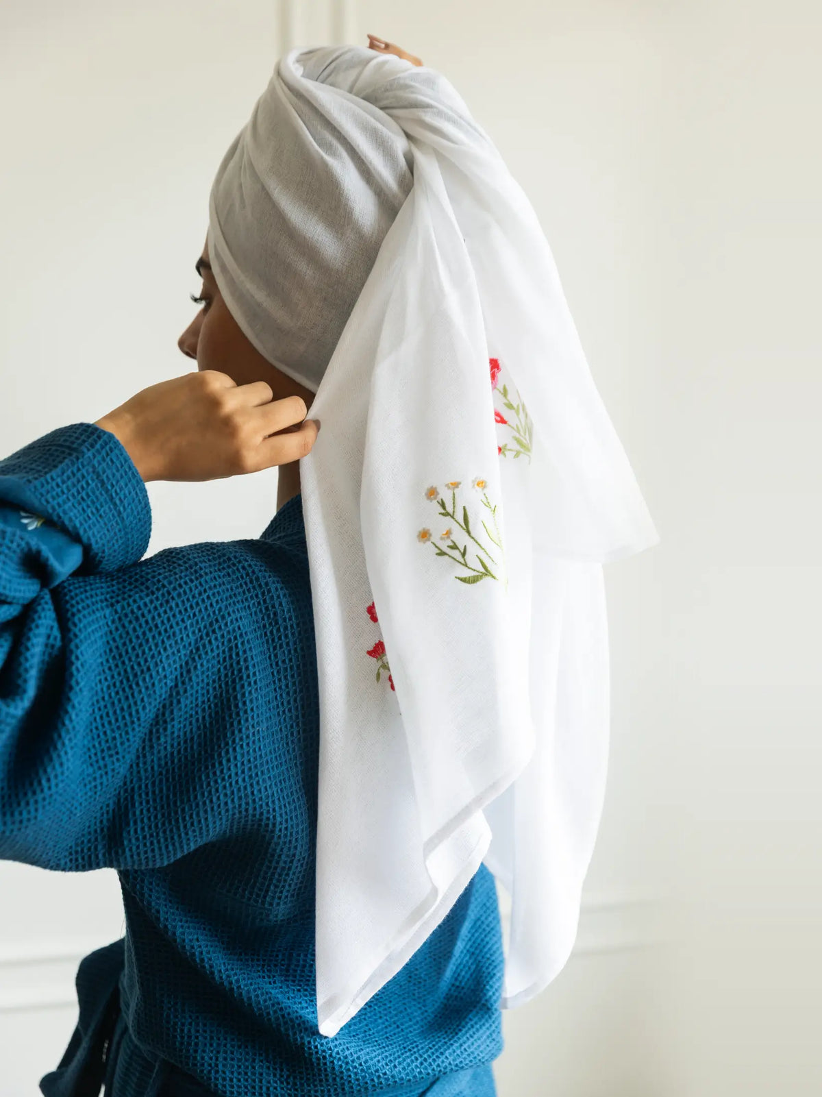 Nightfall Blue Cotton Waffle Unisex Bath Robe – alternate view