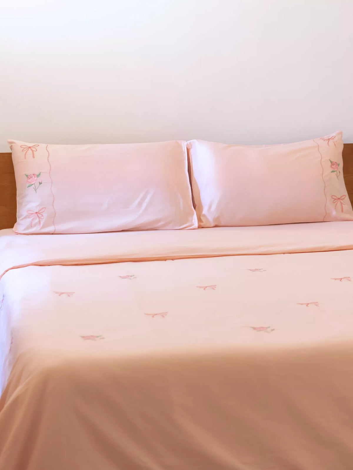Blush Rosette Embroidered Duvet Cover Set in 400TC -240 x 220 cm – alternate view