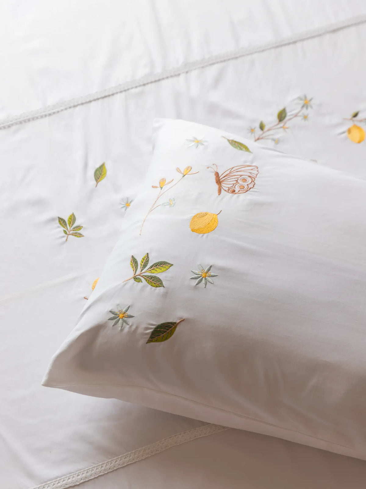 Summer Orchard Luxury Bedlinen Set in 500TC – alternate view